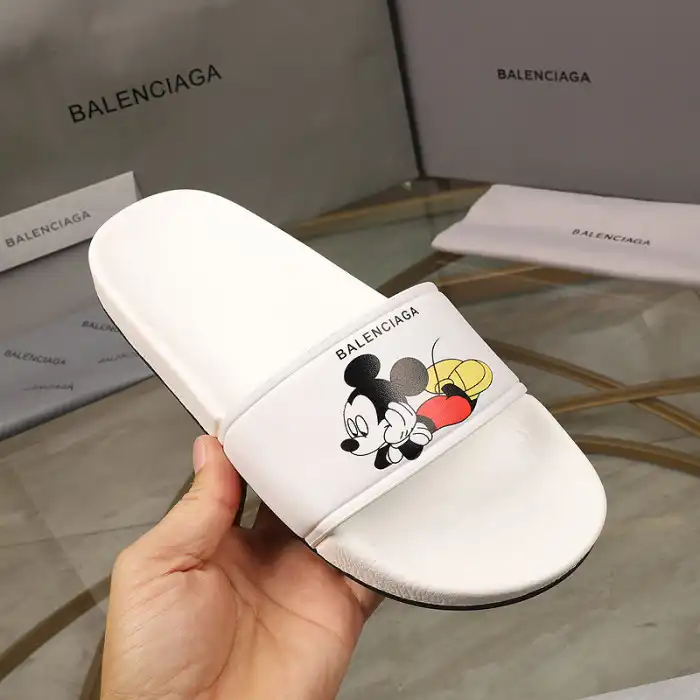 Rep BLCG SLIPPERS