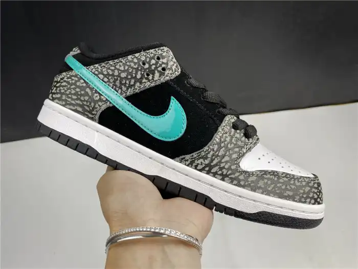 Cheap Nike SB Dunk Low atmos Elephant BQ6817-009