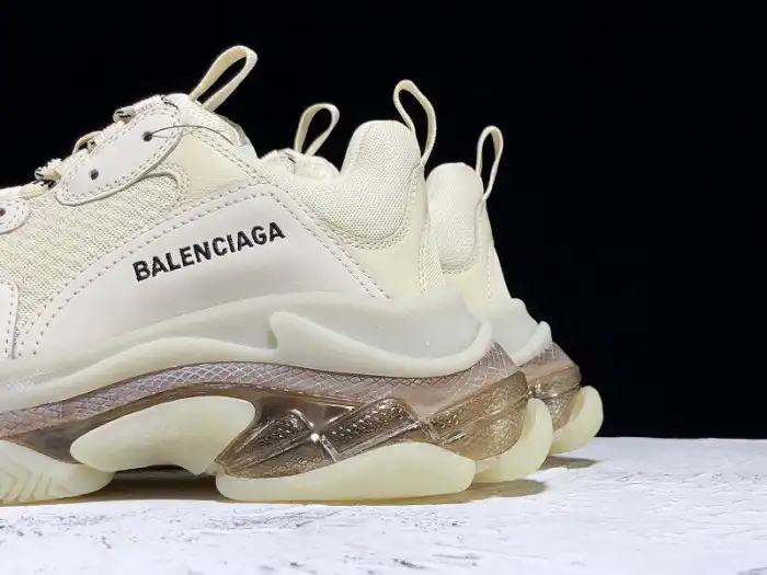 BLCG Triple S Clear Sole Beige 541624 W09O1 9005