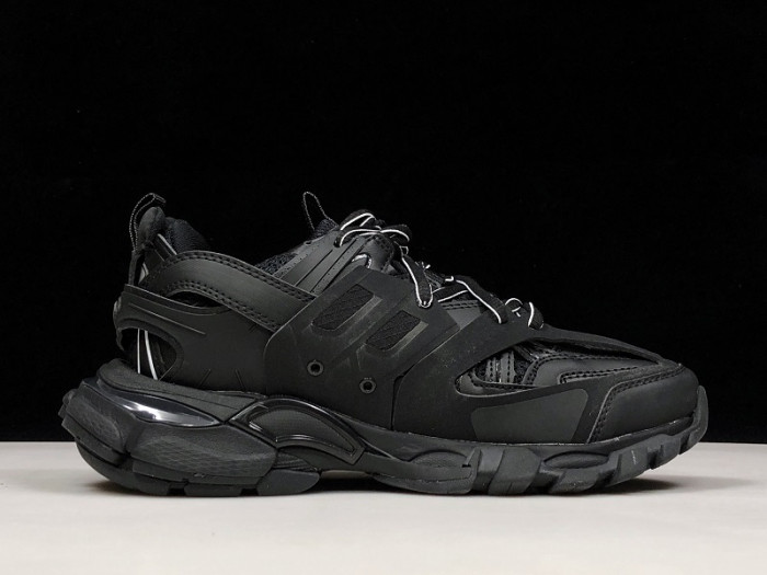 BLCG TRACK TRAINER 'TRIPLE BLACK' 542023 W1GB1 1000