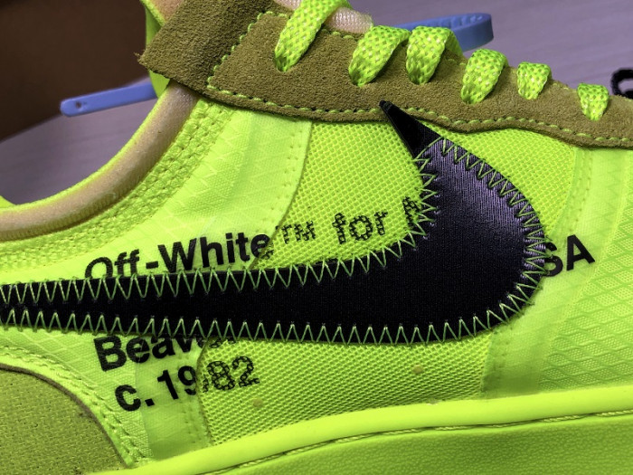 Onekick AIR FORCE 1 LOW OFF-WHITE VOLT AO4606-700