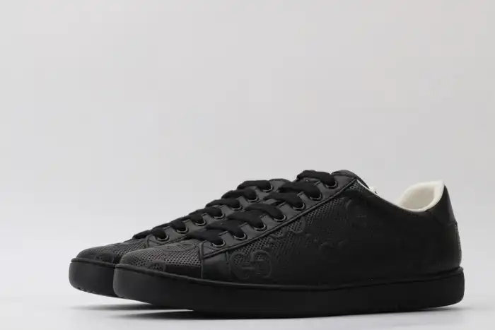 GUCC LOW-TOP SNEAKER