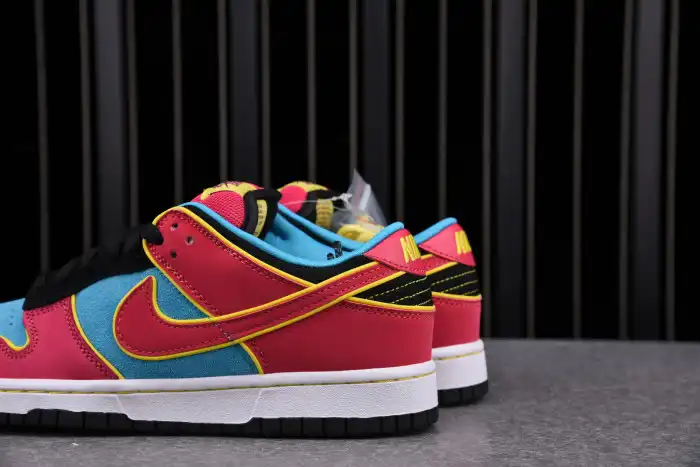 Rep Nike Dunk SB Low Ms. Pacman 313170-461