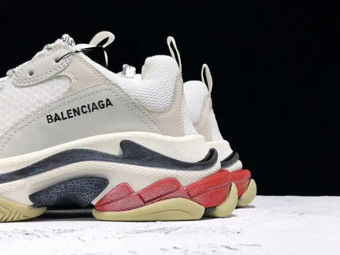 Rep BLCG Triple S White Black Red 533882 W09E1 9000