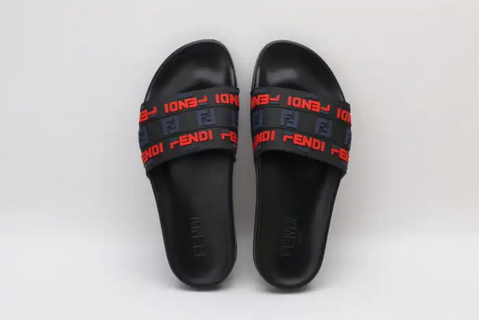 Fend1 Slippers