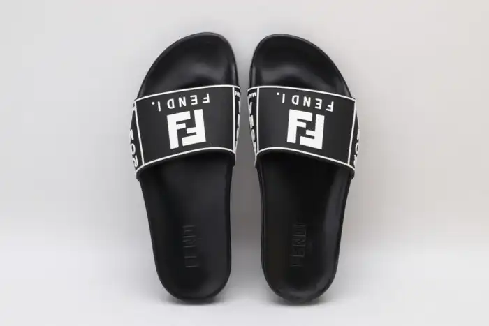 Cheap Fend1 Slippers