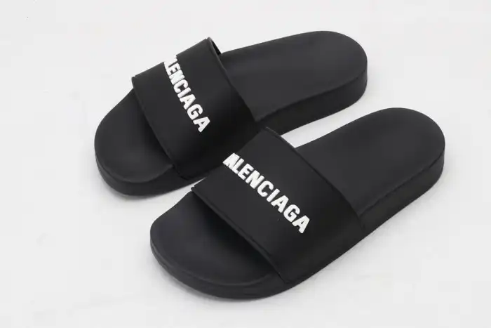 Rep BLCG SLIPPERS