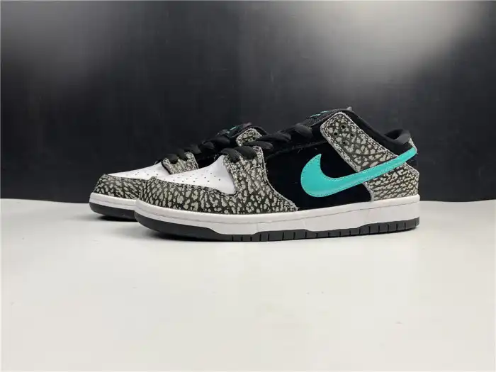 Onekick Nike SB Dunk Low atmos Elephant BQ6817-009