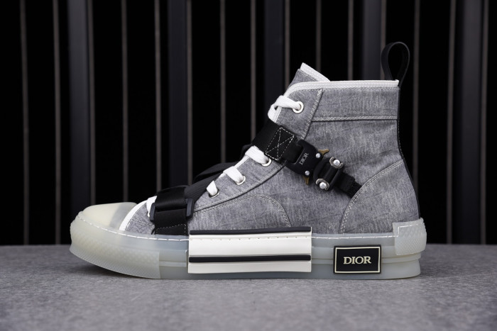 DR B23 OBLIQUE HIGH TOP SNEAKER