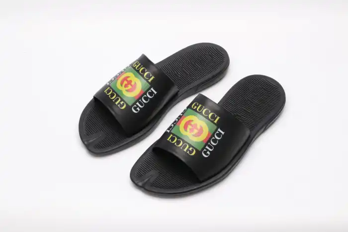 GUCC SLIPPERS