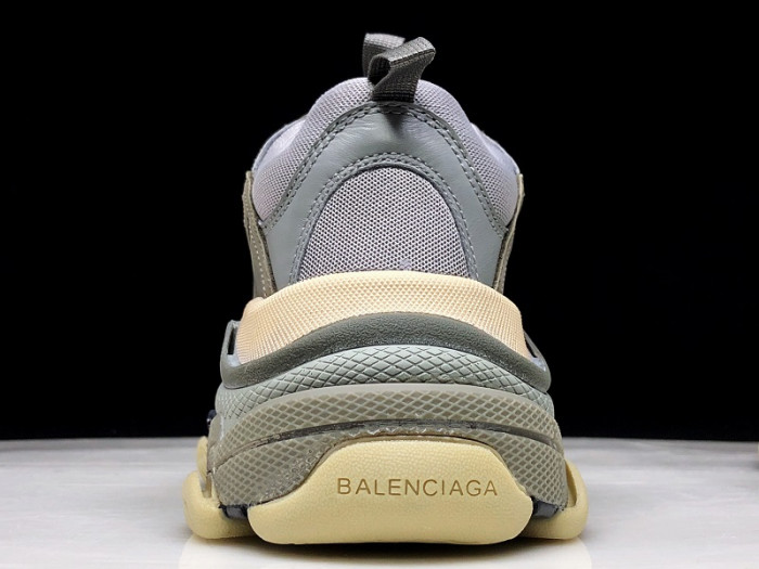 BLCG Triple S Grey Beige 656686 W06G01 1022