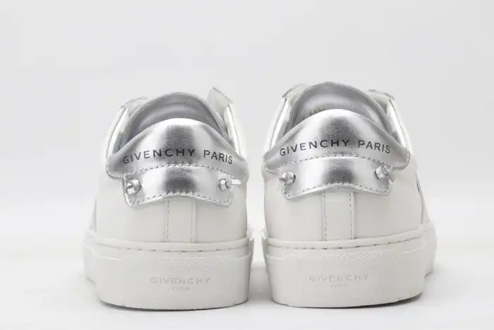 Cheap Givench LOW-TOP SNEAKER