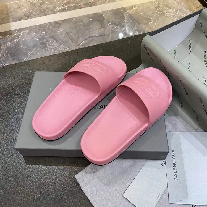 Cheap BLCG SLIPPERS