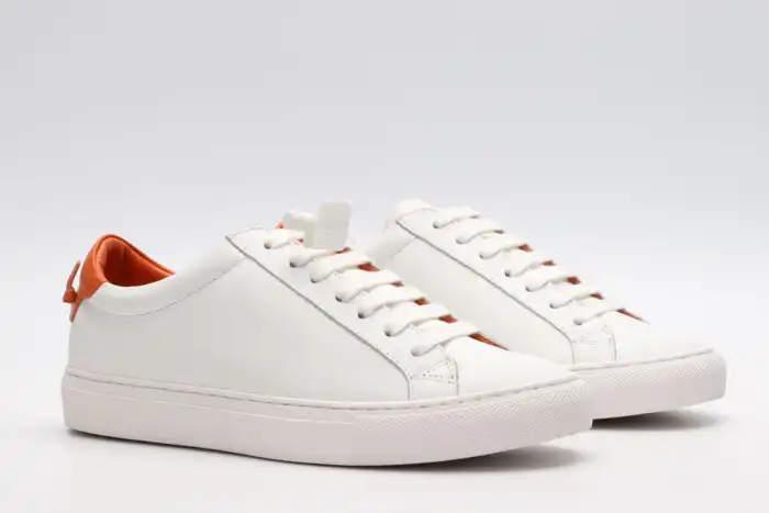 Givench LOW-TOP SNEAKER