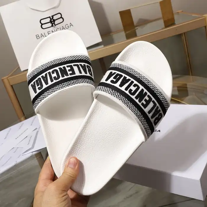 Rep BLCG SLIPPERS