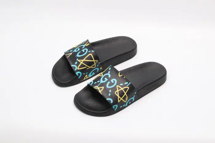 GUCC SLIPPERS