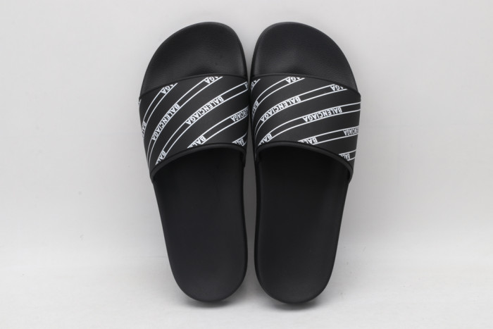 BLCG SLIPPERS