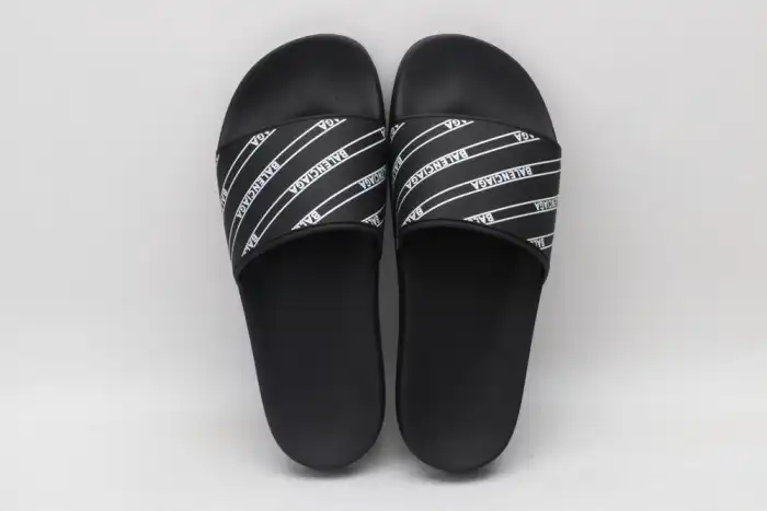 Cheap BLCG SLIPPERS