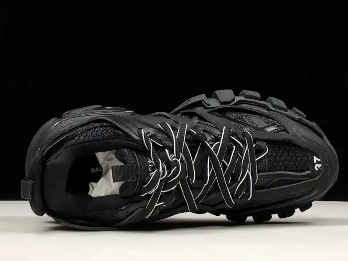 Rep BLCG TRACK TRAINER 'TRIPLE BLACK' 542023 W1GB1 1000