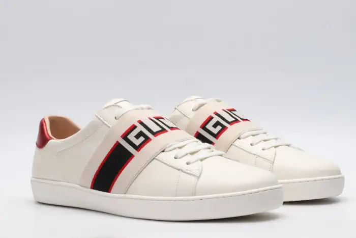 GUCC LOW-TOP SNEAKER