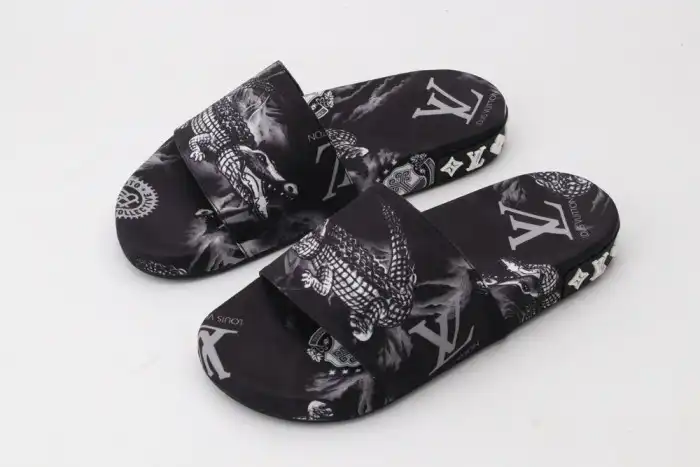 Loui Vuitto SLIPPERS