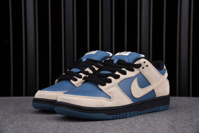 Nike SB Dunk Low Light Cream Thunderstorm BQ6817-200