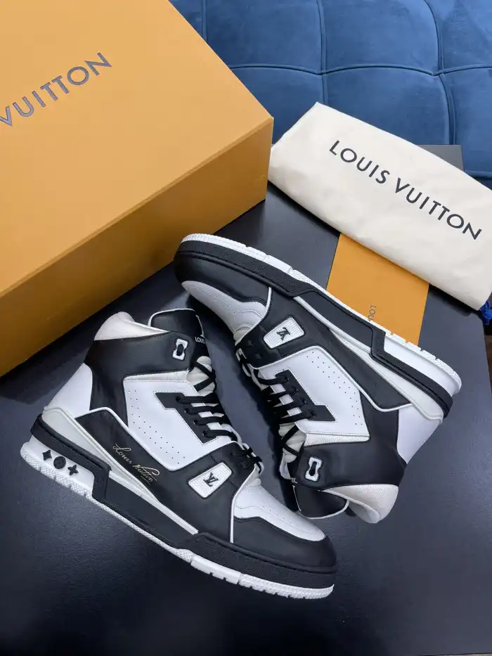 Loui Vuitto TRAINER SNEAKER