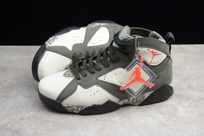 Patta x Air Jordan 7 Icicle AT3375-100