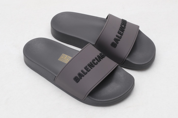 BLCG SLIPPERS