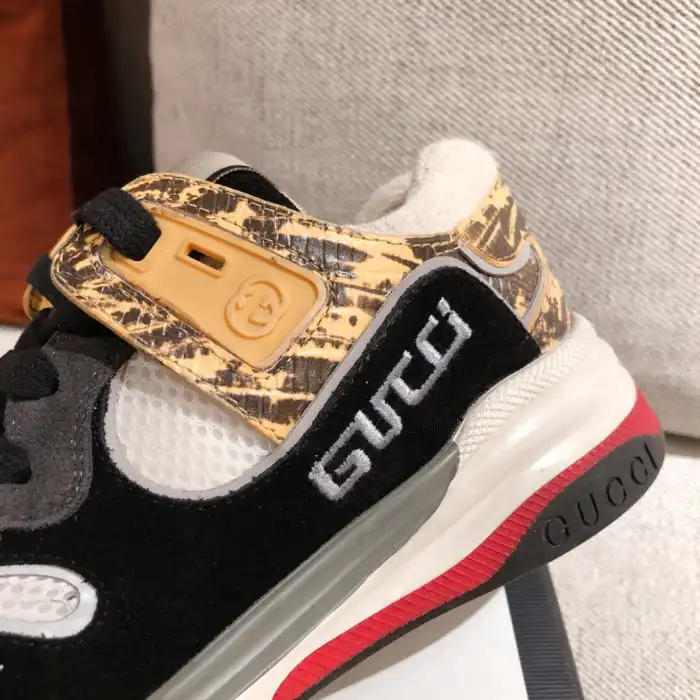 GUCC MID SNEAKER