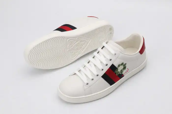 GUCC LOW-TOP SNEAKER