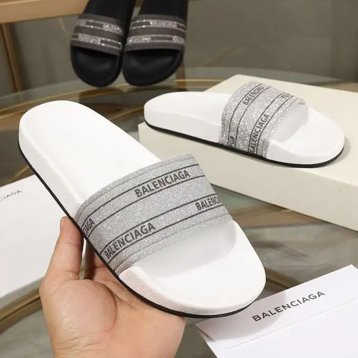 Rep BLCG SLIPPERS