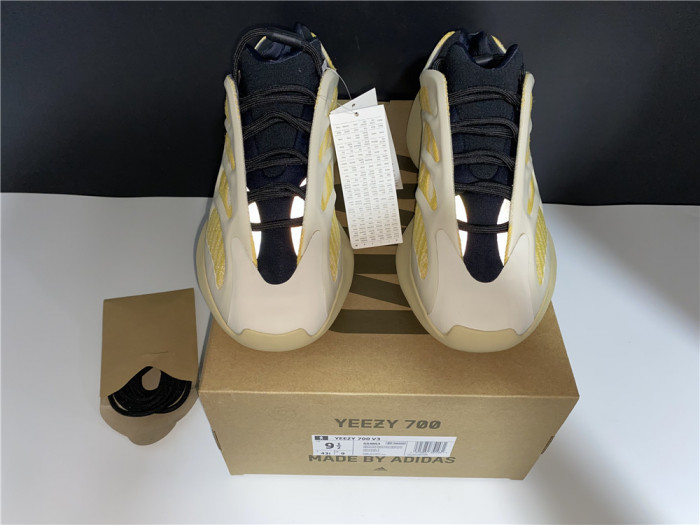 Onekick ADIDAS YEEZY 700 V3 SRPHYM"G54853