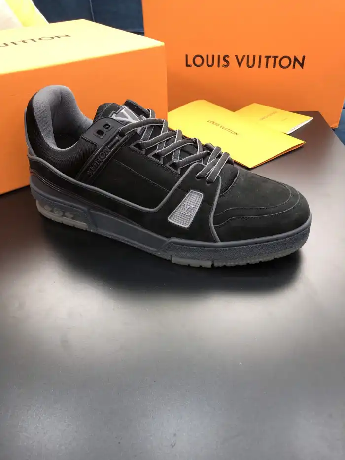 Rep Loui Vuitto TRAINER SNEAKER