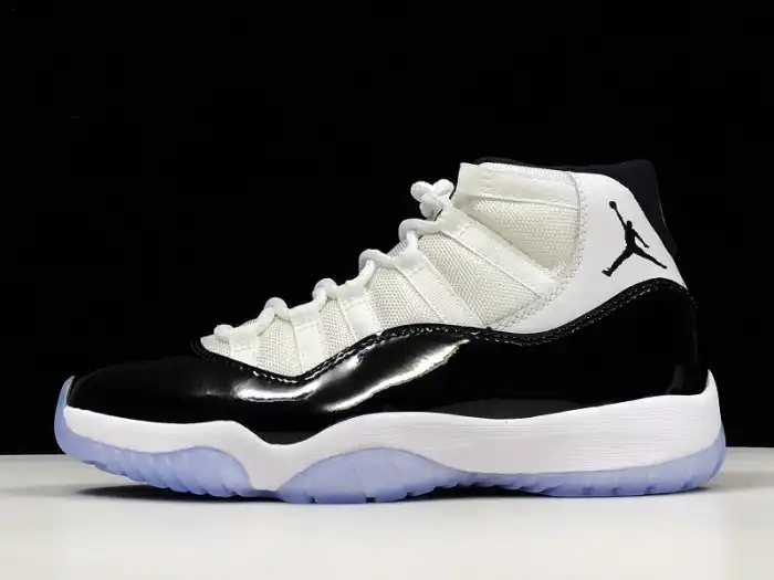 2018 Air Jordan 11 Retro "Concord" 378037-100