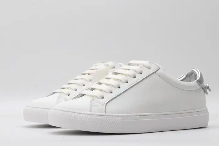 Givench LOW-TOP SNEAKER