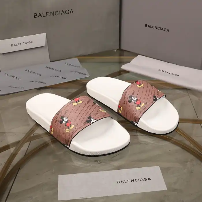 Rep BLCG SLIPPERS