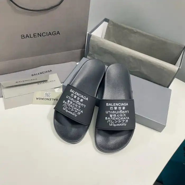 Rep BLCG SLIPPERS