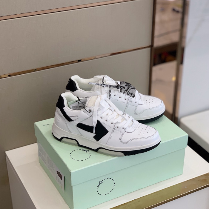 Onekick OFF WHITETM C O VIRGIL ABLOH OUT OF OFFICE LOW-TOP LEATHER SNEAKERS "OOO"