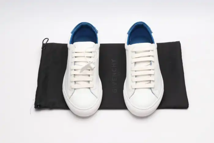 Givench LOW-TOP SNEAKER