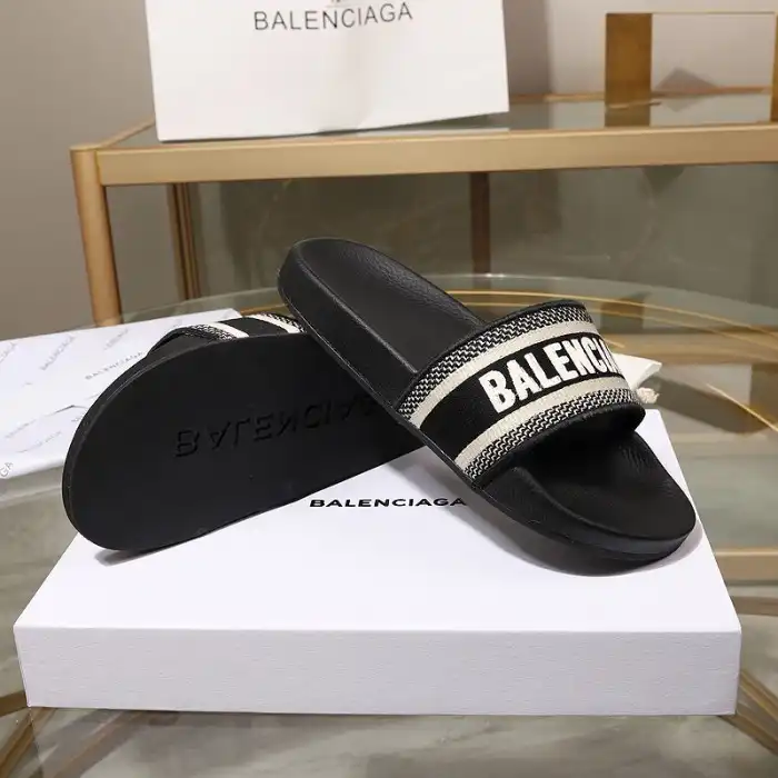 Rep BLCG SLIPPERS