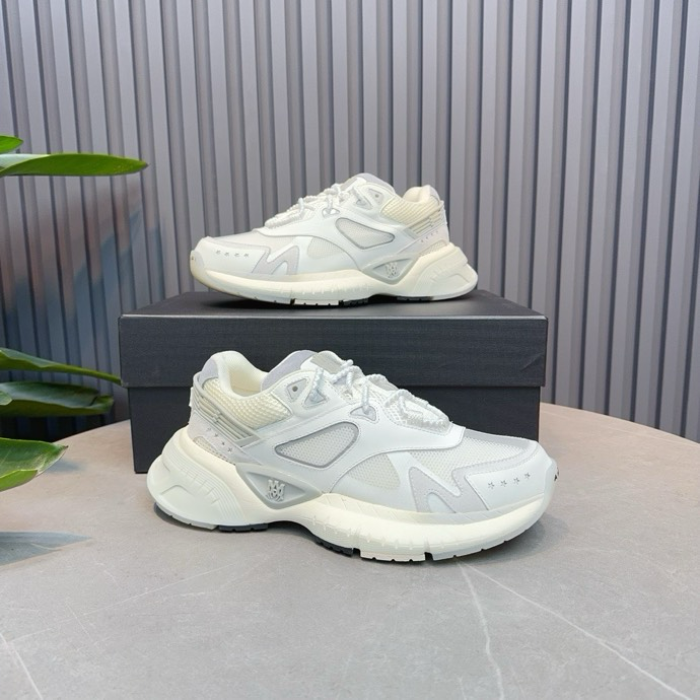 Onekick AR1M1 Low-Top Sneaker