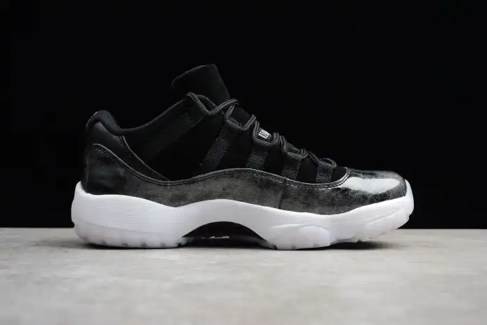 Air Jordan 11 Retro Low 