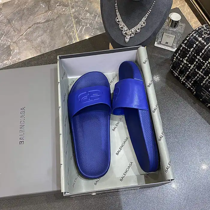 Rep BLCG SLIPPERS