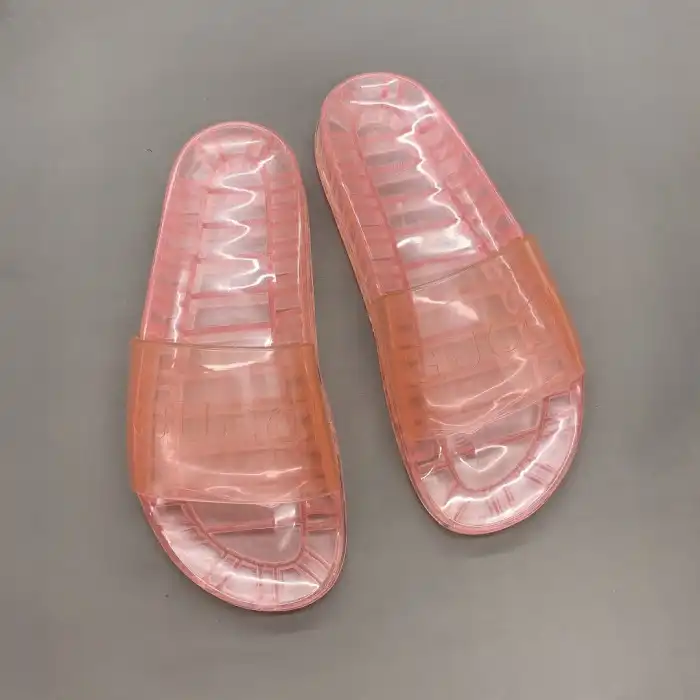 GUCC SLIPPERS