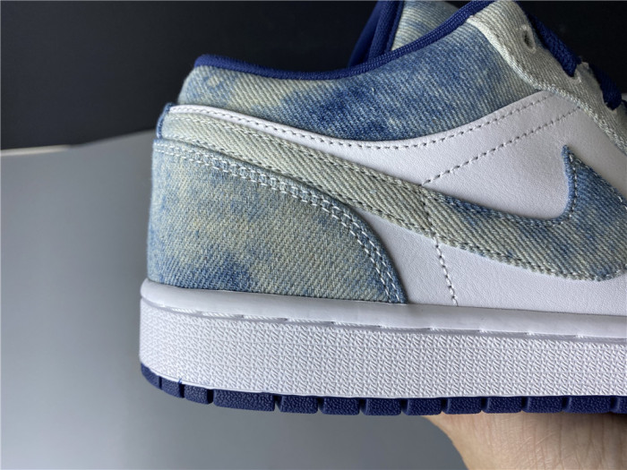 Air Jordan 1 Low Washed Denim CZ8455-100