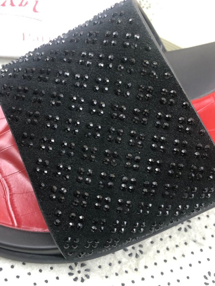 Onekick CHRISTIAN LOUBOUTIN SLIPPERS