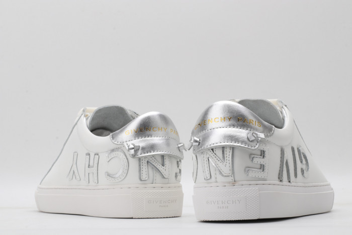 Onekick Givench LOW-TOP SNEAKER