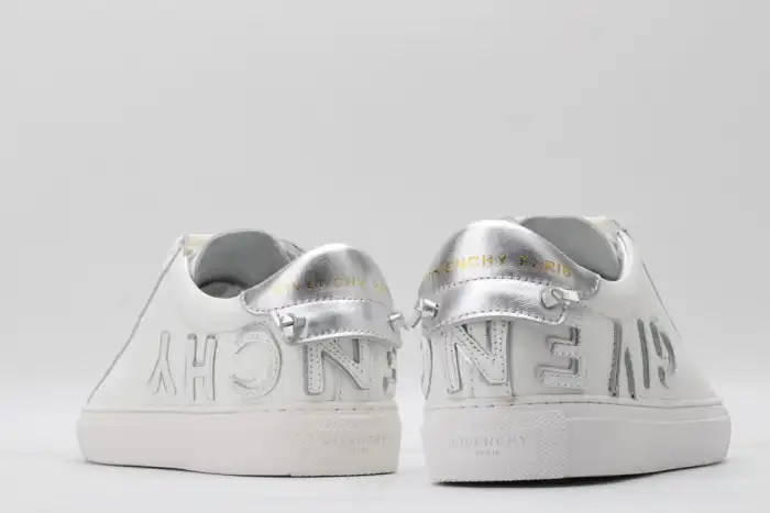 Cheap Givench LOW-TOP SNEAKER