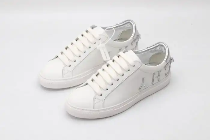 Cheap Givench LOW-TOP SNEAKER